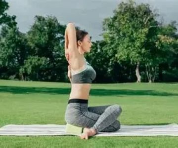 How to Incorporate Yoga Into Your Day | Tips for Beginners and Experienced Yogis