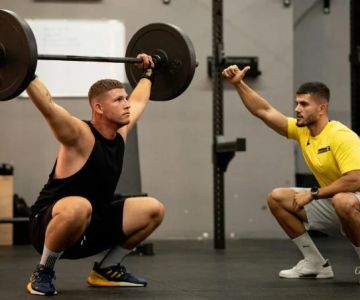 Beginner's Guide to CrossFit: Your Essential Start to Fitness
