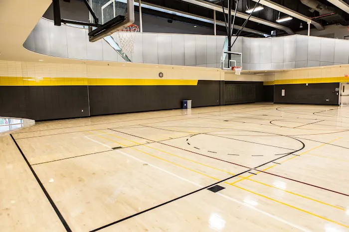 Lincoln Family Downtown YMCA Picture 3