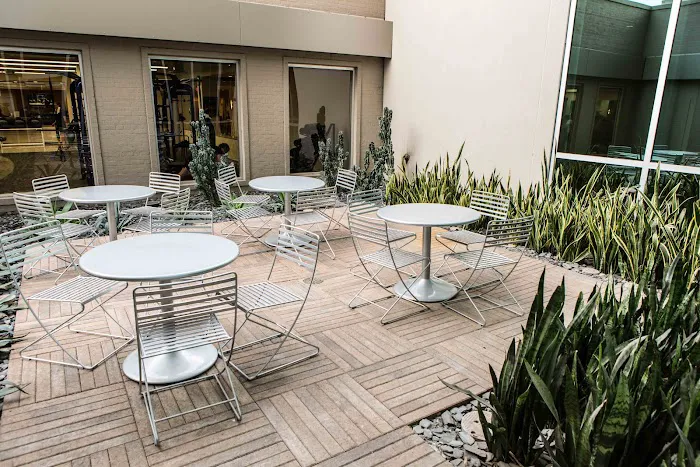 Lincoln Family Downtown YMCA Picture 9