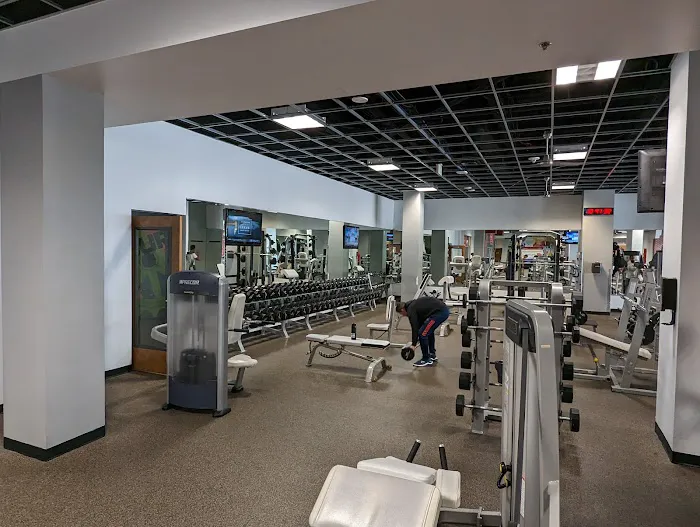 Mountainside Fitness Chase Field Picture 1