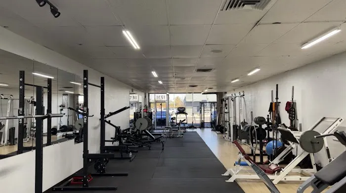 Weight Room Picture 3