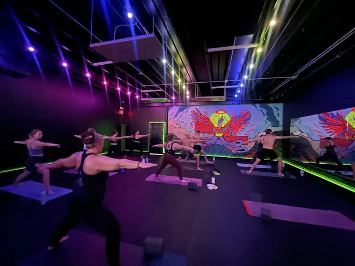 Black Swan Yoga - Midtown Picture 2