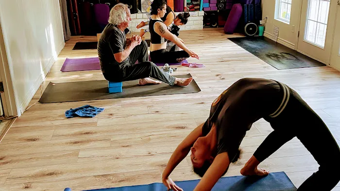 Ashtanga Yoga Phoenix Picture 2