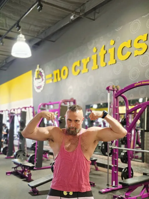 Planet Fitness Picture 8