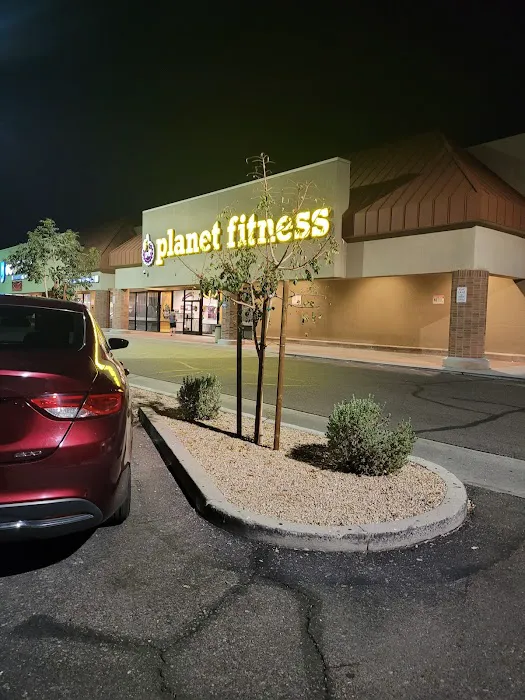 Planet Fitness Picture 5