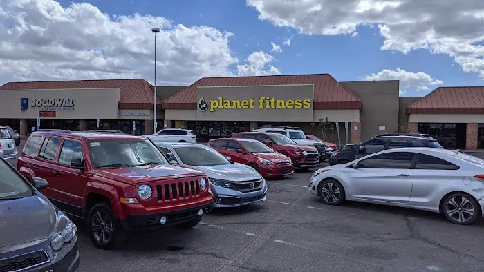 Planet Fitness Picture 9