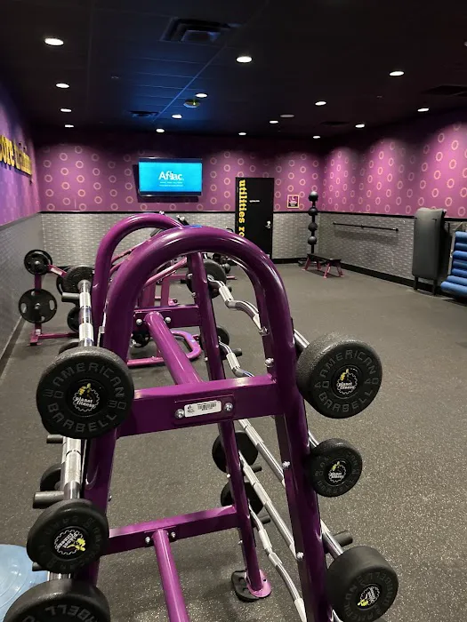 Planet Fitness Picture 10