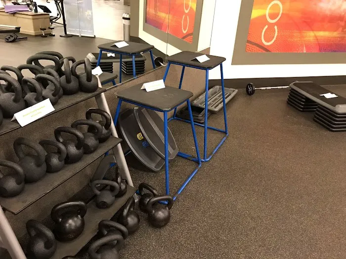 LA Fitness Picture 10