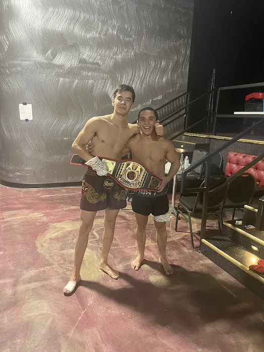 I.Z.Z.Y. Boxing Fitness Picture 6