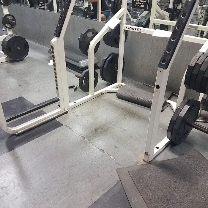 LA Fitness Picture 9