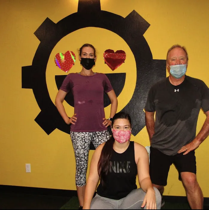 Happy Factory Picture 7