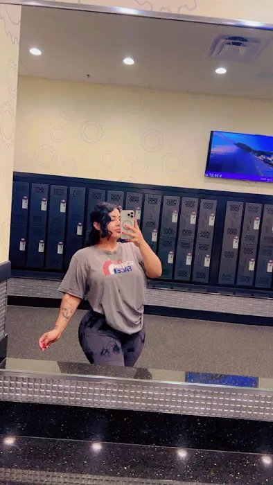 Planet Fitness Picture 5