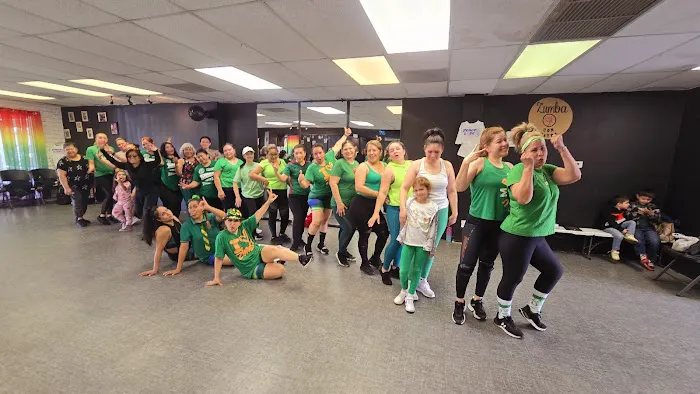 ZUMBA PA MI GENTE Picture 8