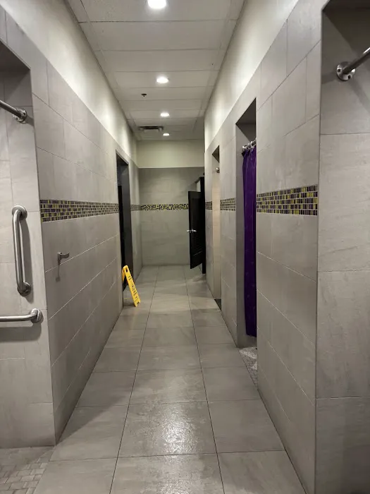 Planet Fitness Picture 6