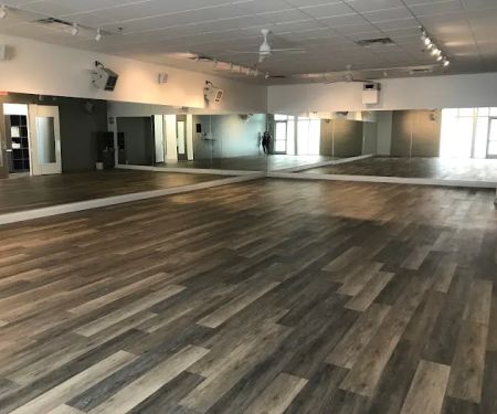 radi8 HOT YOGA