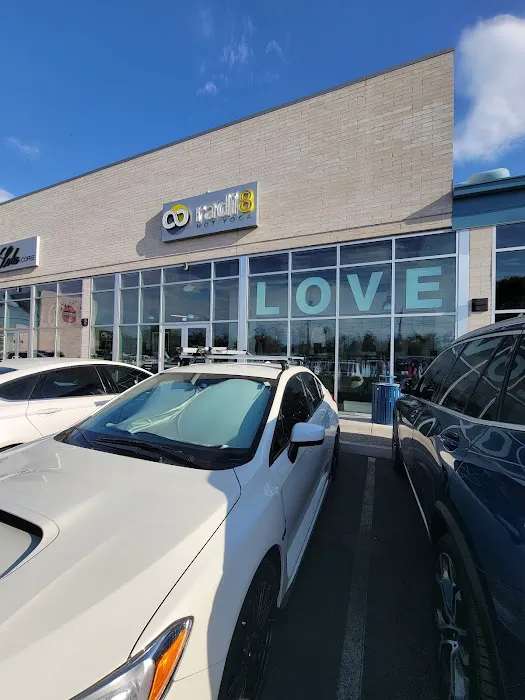 radi8 HOT YOGA Picture 7