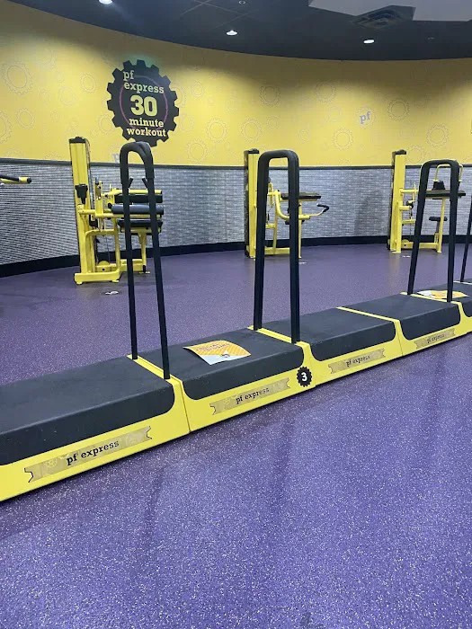 Planet Fitness Picture 9