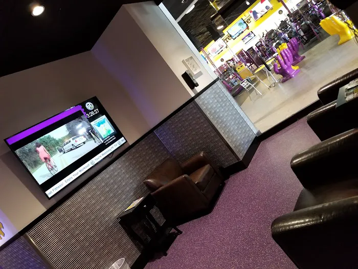 Planet Fitness Picture 5