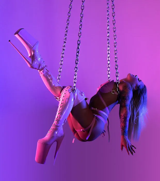 Sunset Pole Studio Picture 1