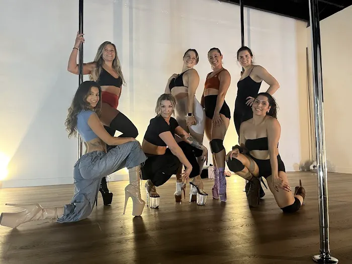 Sunset Pole Studio Picture 10