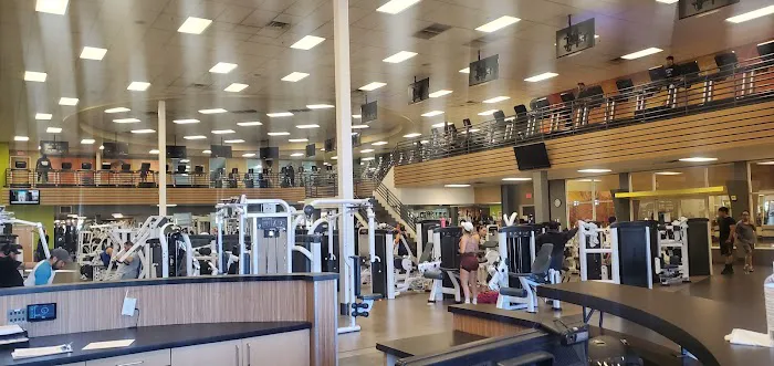 LA Fitness Picture 3