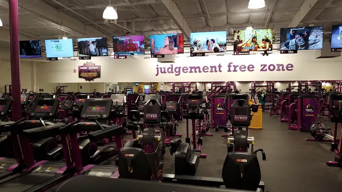 Planet Fitness Picture 2