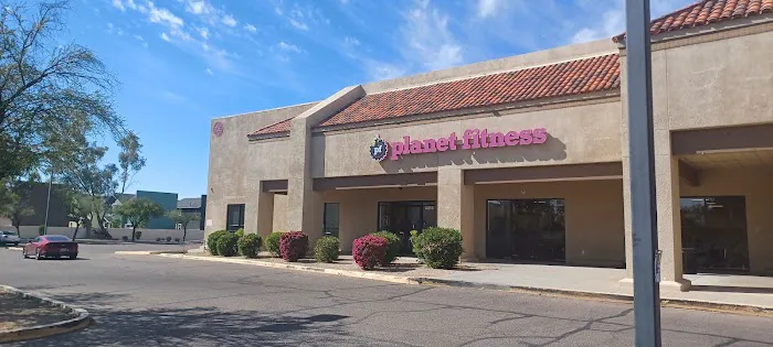 Planet Fitness Picture 1