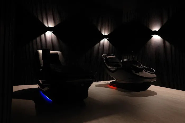 Amped Fitness (Glendale Galleria) Picture 2