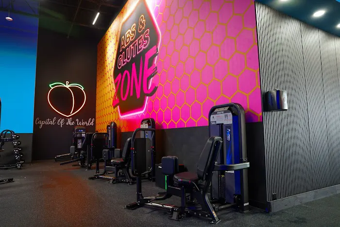 Amped Fitness (Glendale Galleria) Picture 6