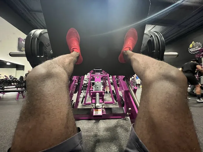 Planet Fitness Picture 6