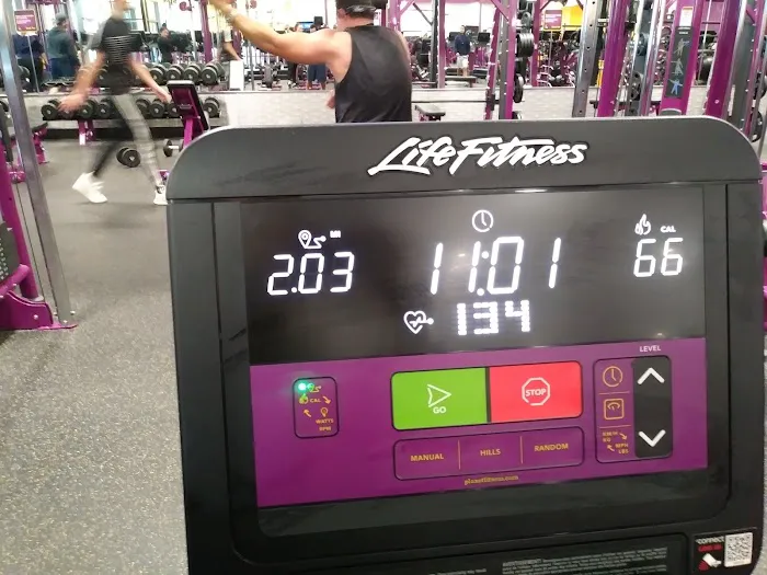 Planet Fitness Picture 9