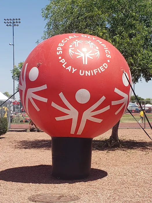 Raymond S. Kellis High School Gyms Picture 2
