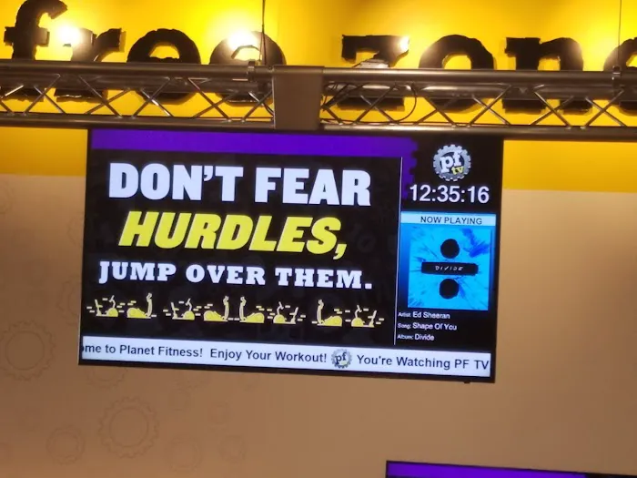 Planet Fitness Picture 6