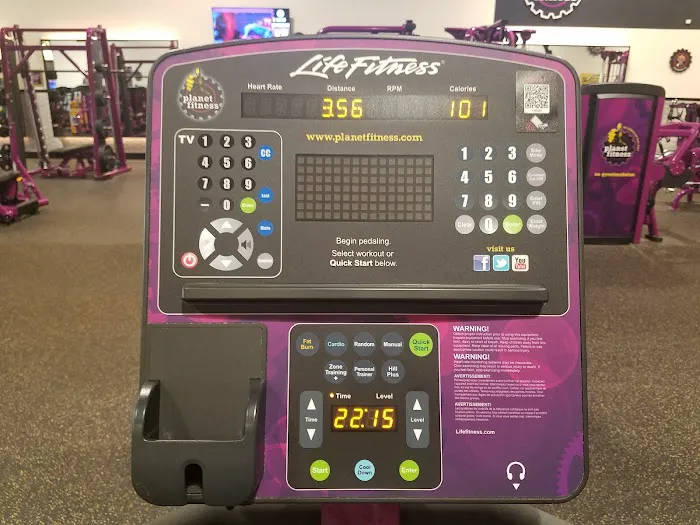 Planet Fitness Picture 4