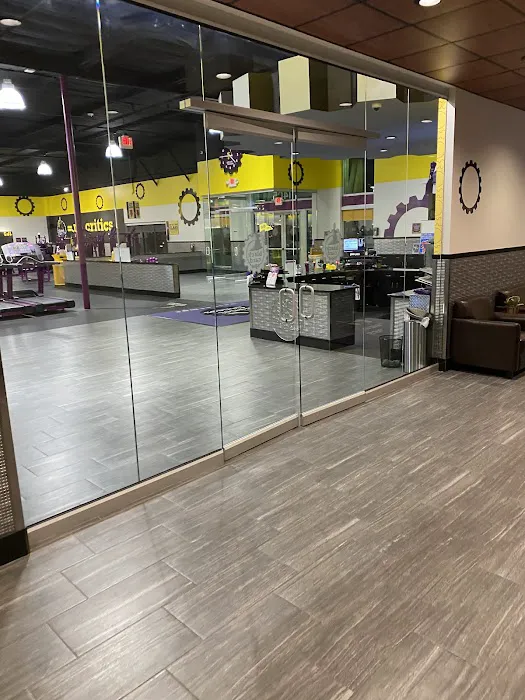 Planet Fitness Picture 8