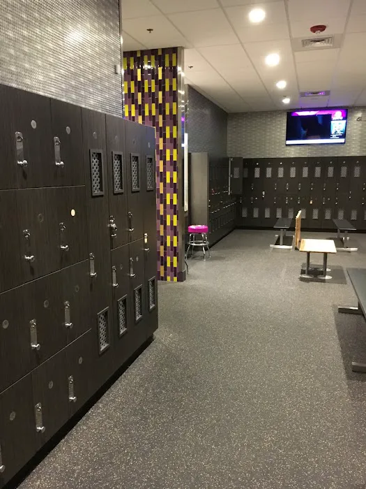 Planet Fitness Picture 6