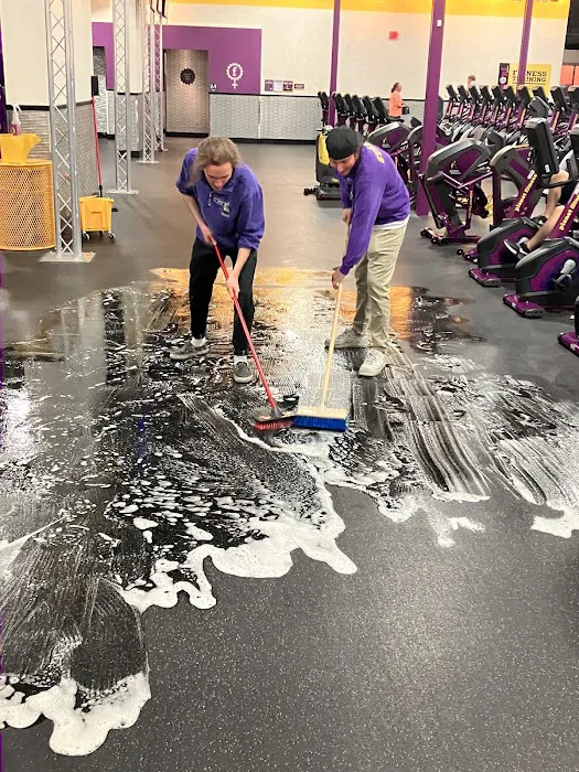 Planet Fitness Picture 9