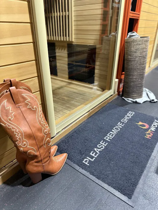 HOTWORX - Avondale, AZ Picture 8