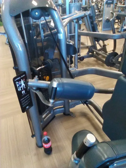 LA Fitness Picture 6