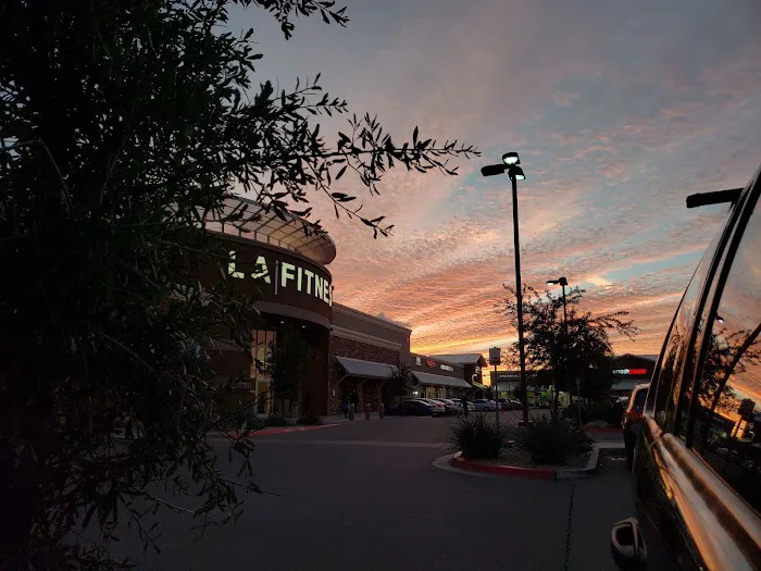 LA Fitness Picture 8