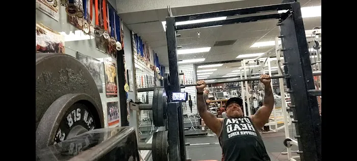 Die Hard Gym & Fitness LLC Picture 2