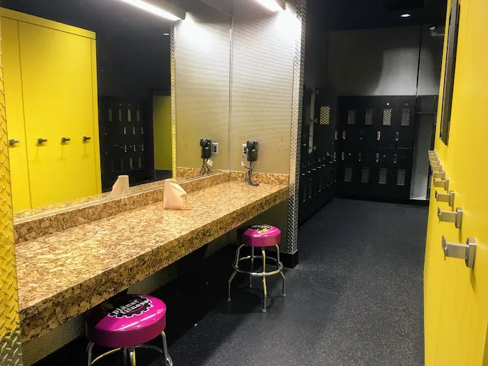 Planet Fitness Picture 5