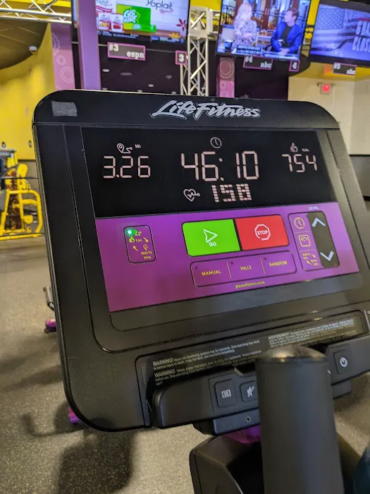 Planet Fitness Picture 10