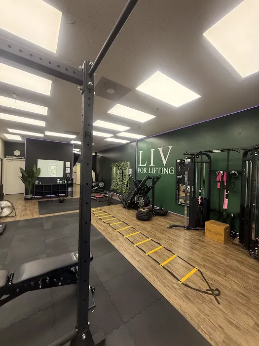 Liv for Lifting Picture 1