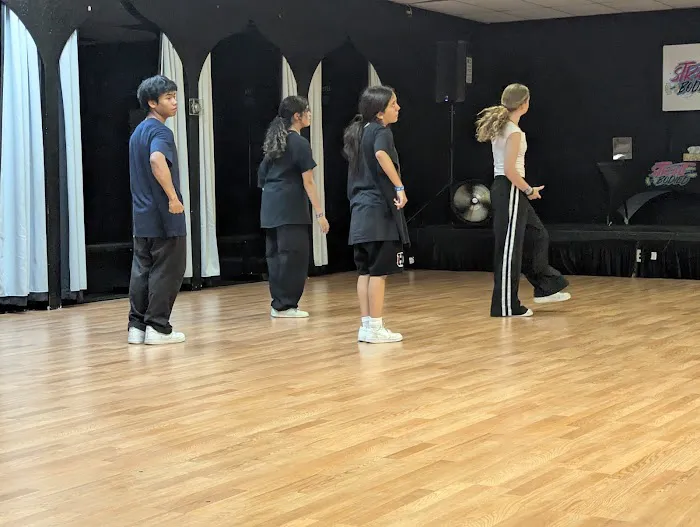 Strait Bodied (Private Gym & Dance Studio) Picture 6