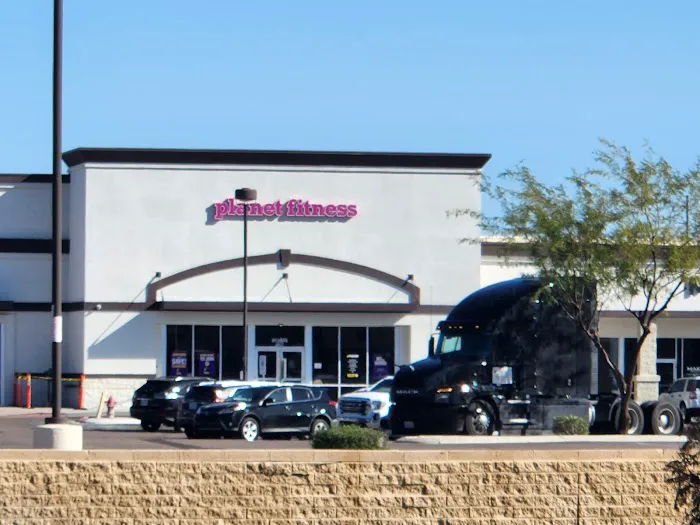 Planet Fitness Picture 2