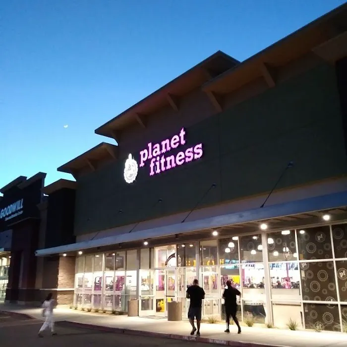 Planet Fitness Picture 5
