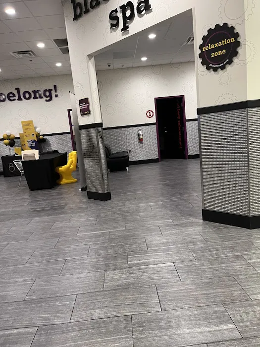 Planet Fitness Picture 10