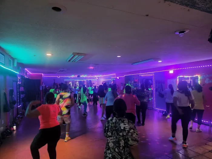 Zumba con jackie Picture 2